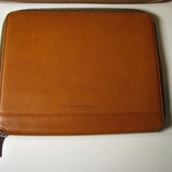 WANT LES ESSENTIELS DE LA VIE GENUINE BROWN LEATHER iPad & Kansai Laptop CASE - Picture 3 of 9